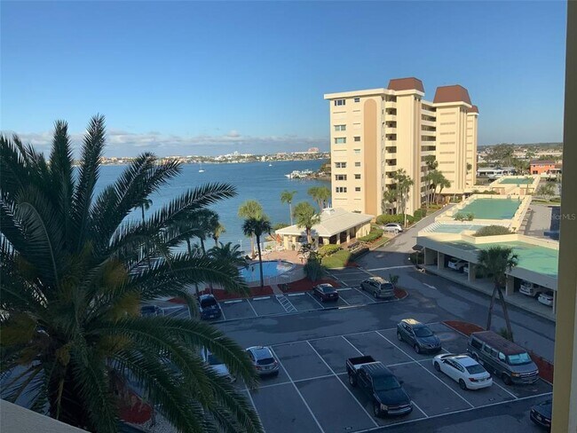 Foto del edificio - 4575 Cove Cir