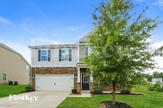 Building Photo - 715 Saddlebred Ln