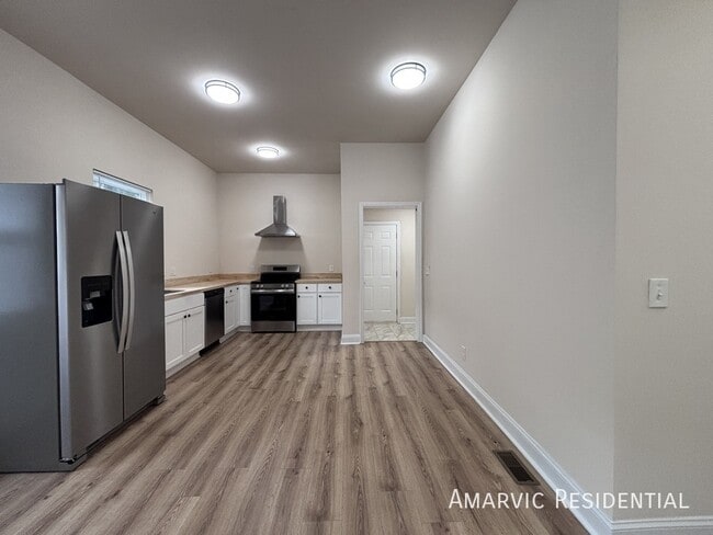 Photo - 106 Ridgeway St- House