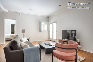 Building Photo - 467 S Arnaz Dr