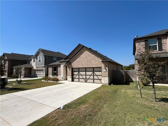 Building Photo - 1320 Adam Ln