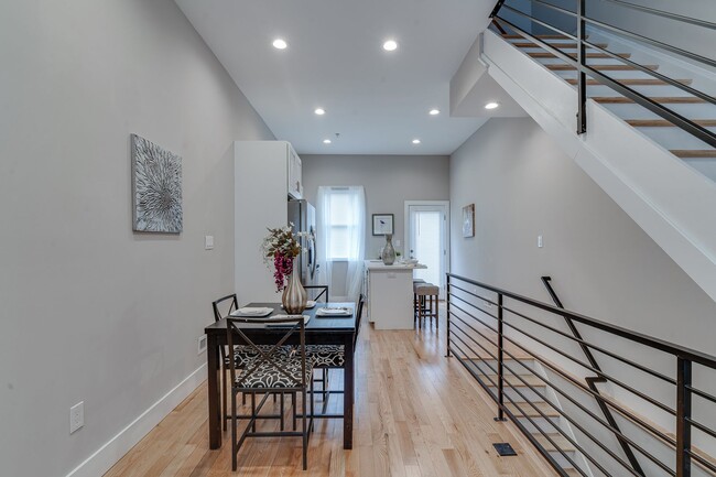 Building Photo - Brand New Luxury Home Brewerytown