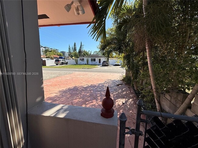 Foto del edificio - 6765 SW 19th St