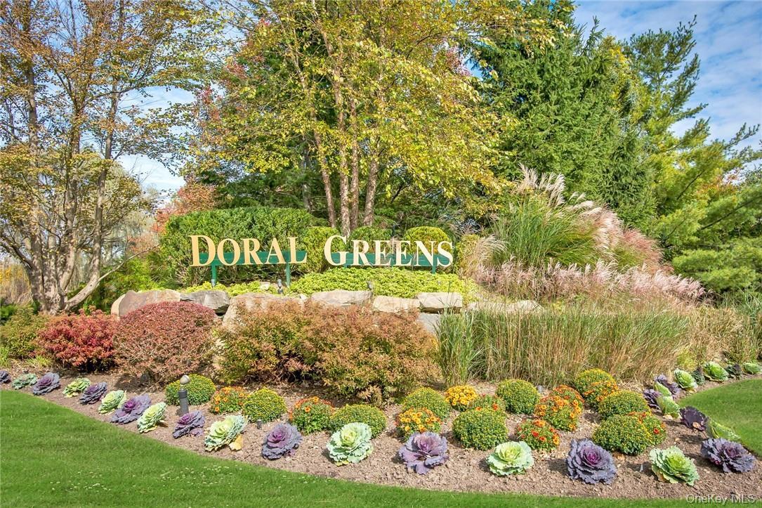 Foto principal - 126 Doral Greens Dr W