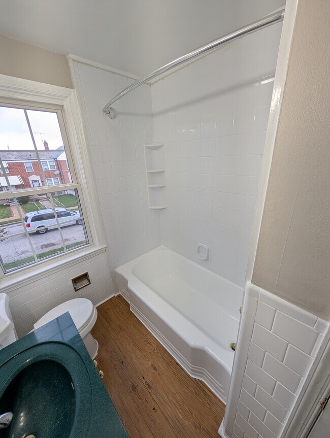 Foto del edificio - 1410 Dundalk Ave