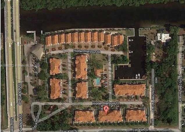 Foto del edificio - 2900 Hidden Harbour Ct