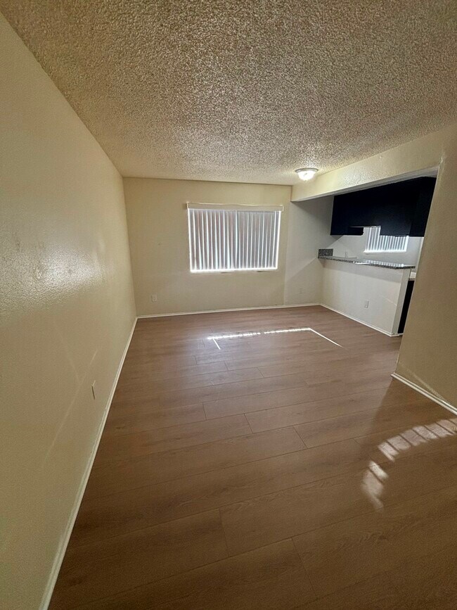 Foto del edificio - 4311 Morgan Ave