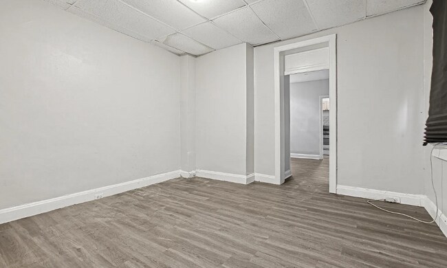 Foto del edificio - 255X W Lombard St