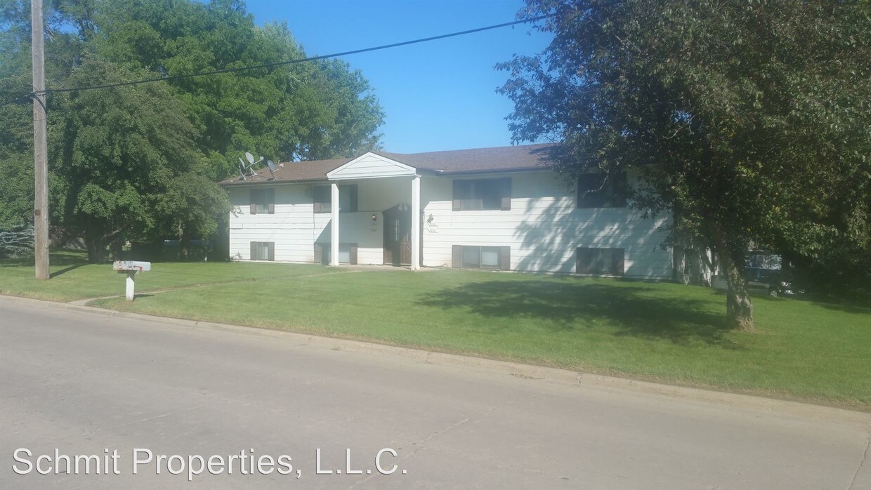 Primary Photo - 3200 Rebecca St