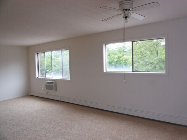 Building Photo - 10737 Keating Ave