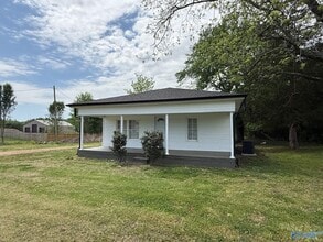 Building Photo - 23391 Mooresville Rd