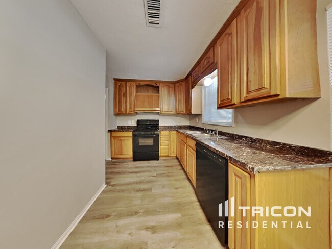 Building Photo - 2022 68th Avenue St Petersburg FL