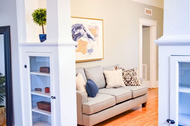 Building Photo - 84 S Lafayette St