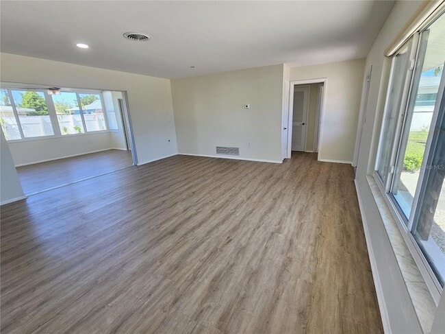 Foto del edificio - 1500 Glendale Rd