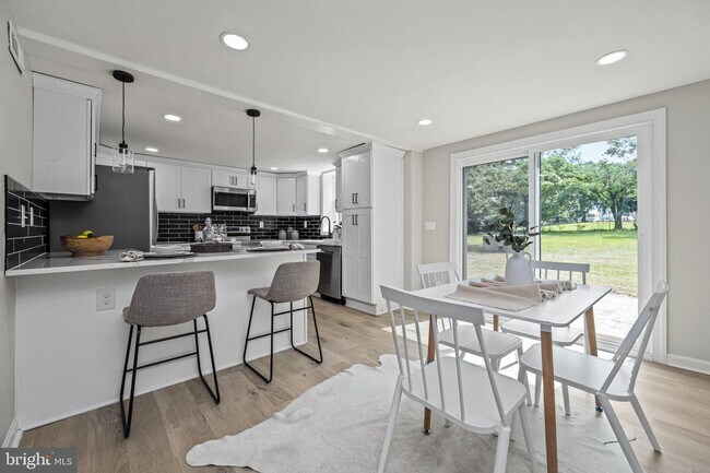 Foto del edificio - 4003 Schroeder Ave