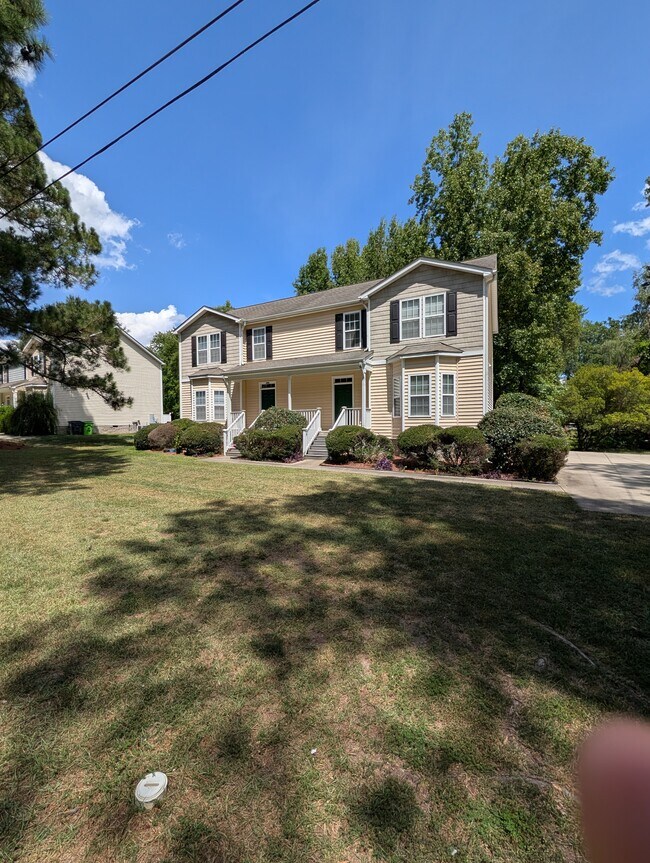 Building Photo - 2035 Schieffelin Rd