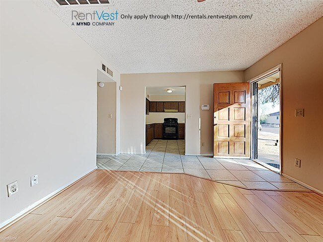 Building Photo - 3 br, 2 bath House - 6414 S 44th St
