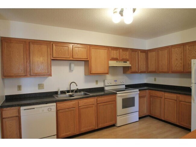 Building Photo - 949 Wescott Trail