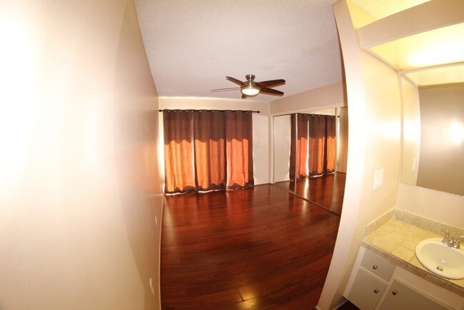 Room1 Vanity - 770 W Imperial Ave