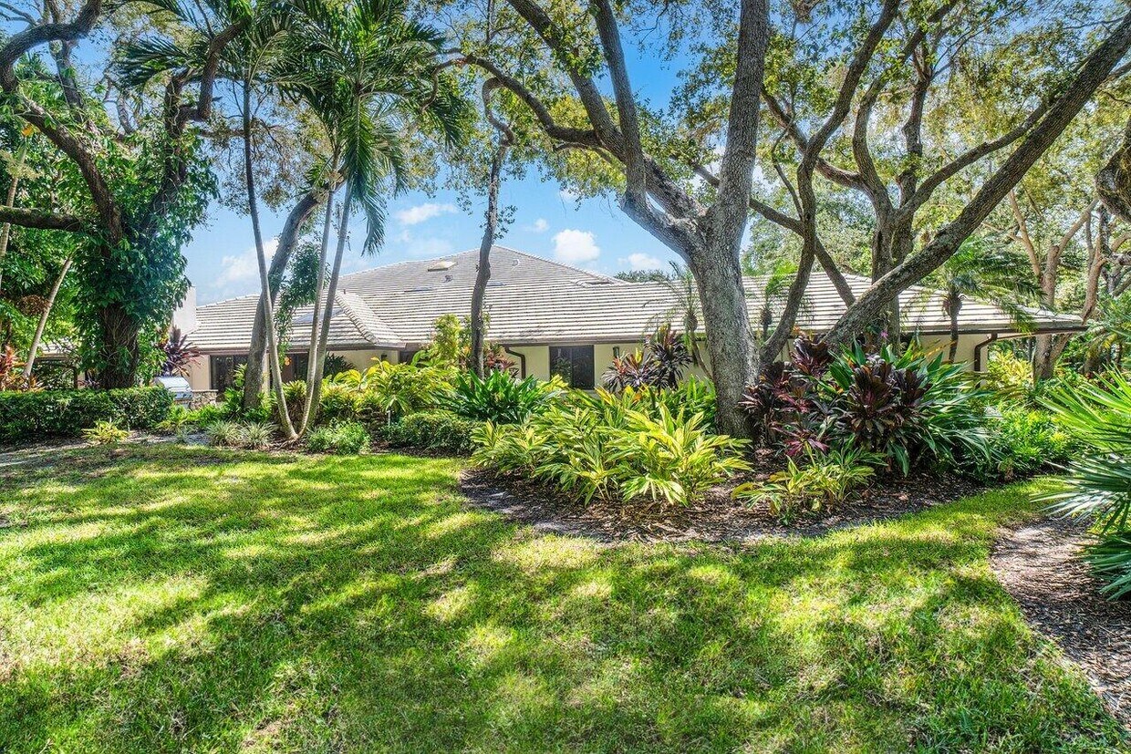 Primary Photo - 5288 Boca Marina Cir S