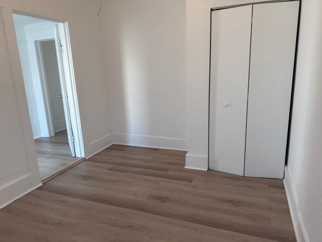 Foto del edificio - 601 8th St W