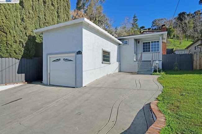 Photo - 25350 Del Mar Ave House