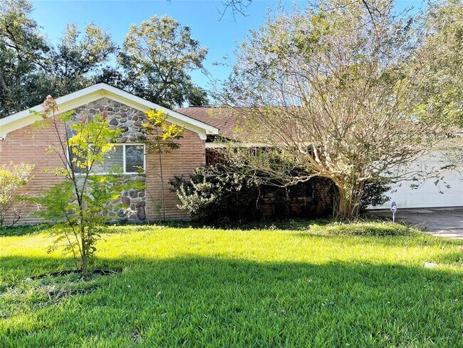 Building Photo - 7915 Carvel Ln