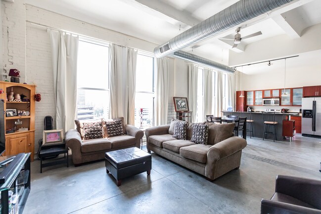 Fotografía del edificio - 1136 Washington Ave