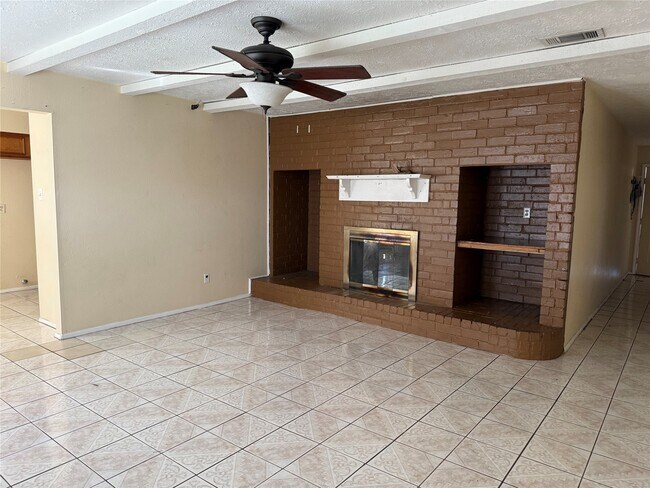 Foto del edificio - 8426 Avington Rd