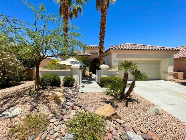 Building Photo - 78816 Tangerine Ct