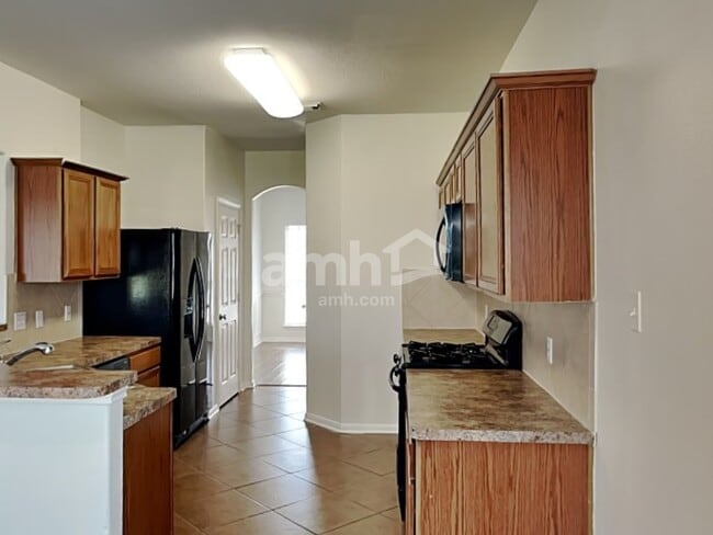 Building Photo - 1052 Shadow Glenn Dr