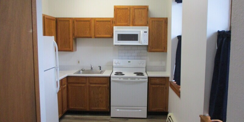 Primary Photo - 1337 Main St