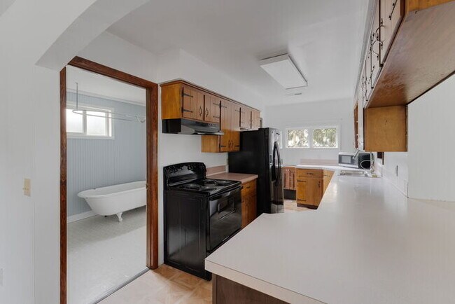Foto del edificio - FOUR BEDROOM CHARMER WITH ADU IN CASTLE ROCK