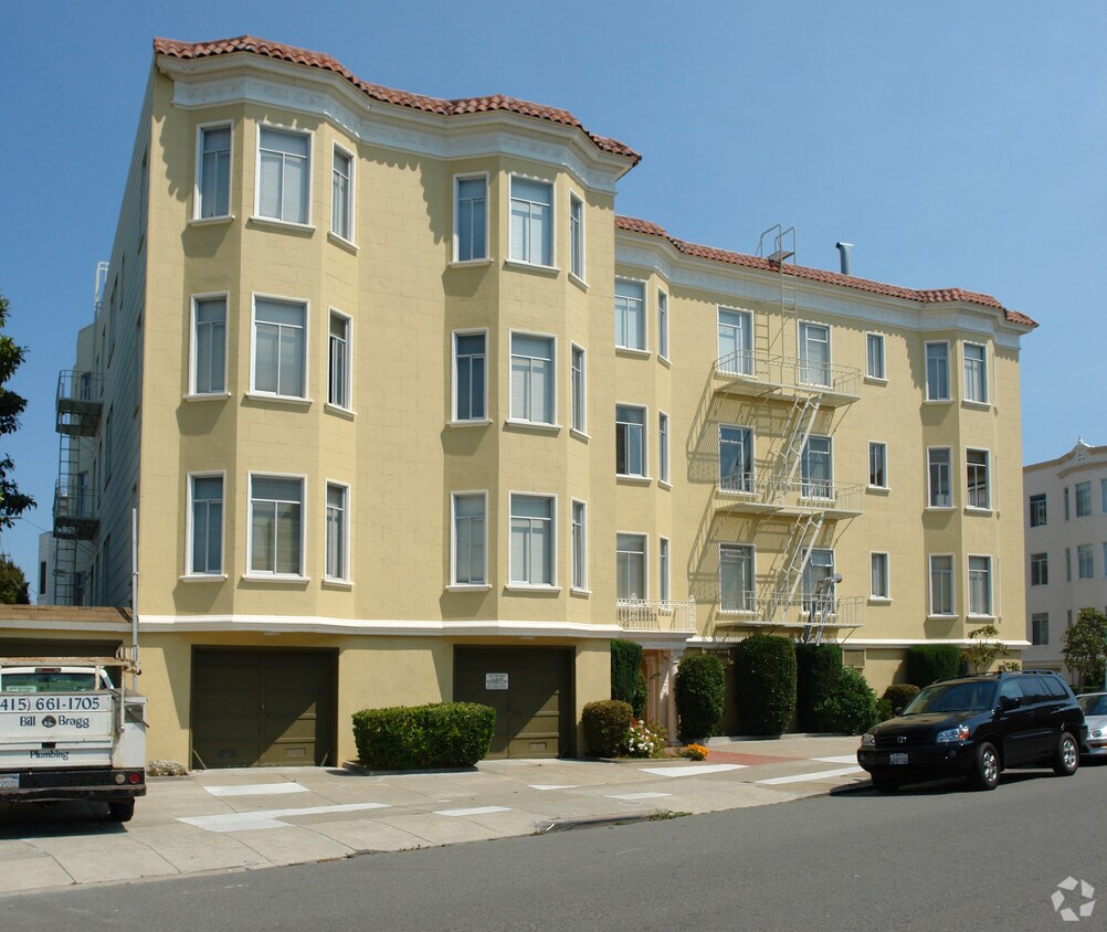 Building Photo - 200 Alhambra St