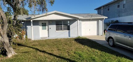 Building Photo - 13240 Starfish Dr