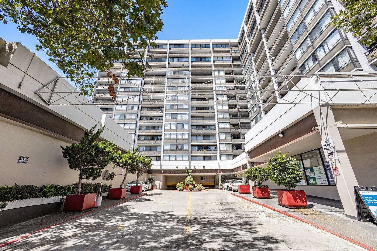 Foto principal - 801 Franklin St