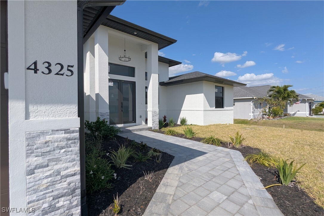 Foto principal - 4325 NW 31st St