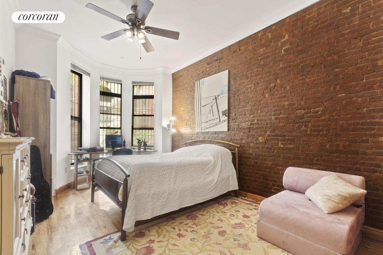 Foto del edificio - 133 W 95th St