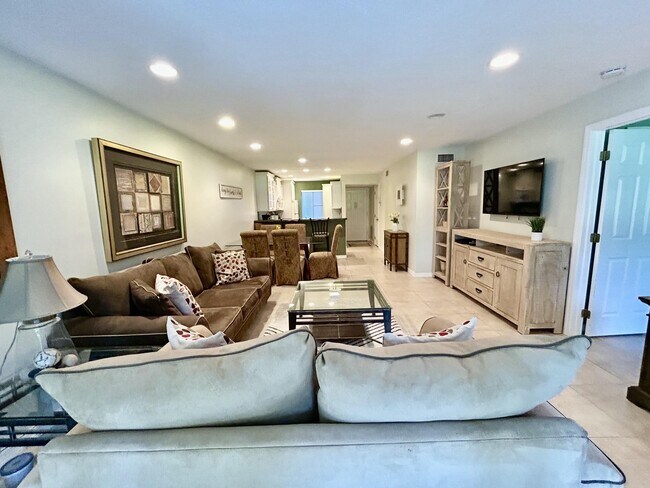 Building Photo - 4801 Esedra Ct