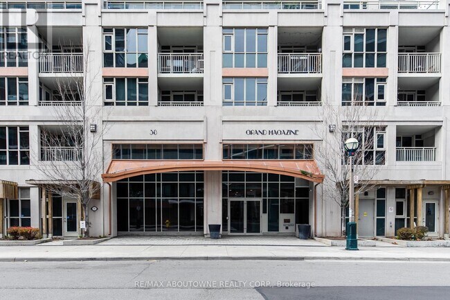 Building Photo - 132-38-638 Grand Magazine St