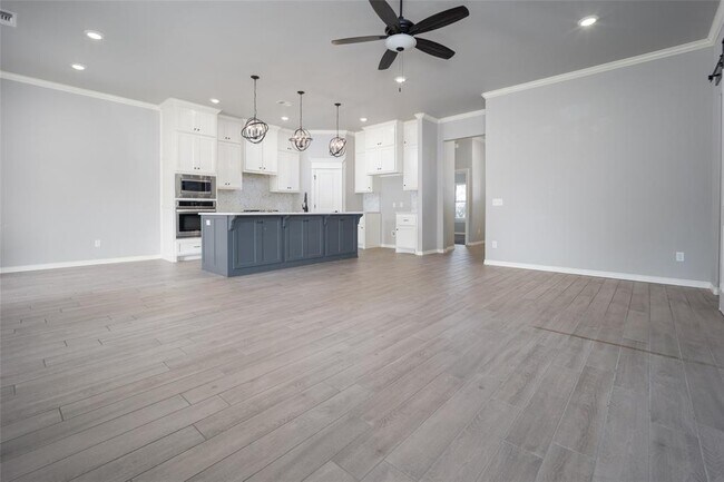 Foto del edificio - 508 NW 199th St