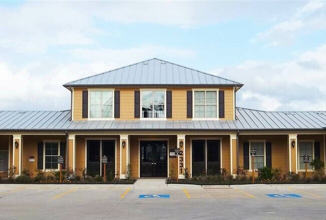 Foto del edificio - 2331 Power Center Pkwy