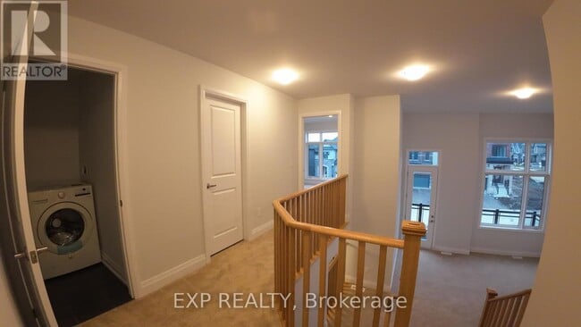 Building Photo - 889 Knights Ln