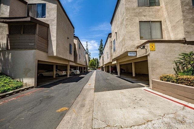 Building Photo - 1260 Cabrillo Park Dr