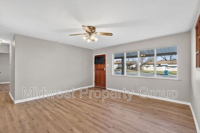 Foto del edificio - 4315 Heath Dr