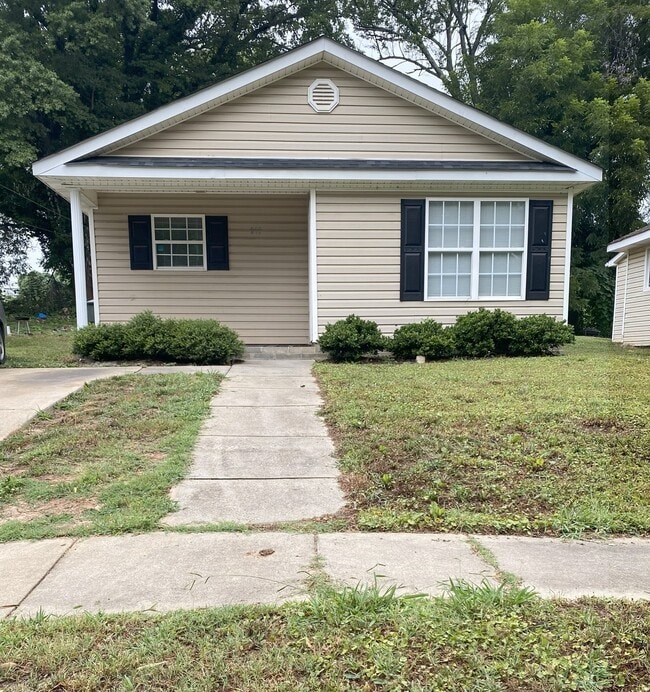 Photo - 211 N Pryor St House