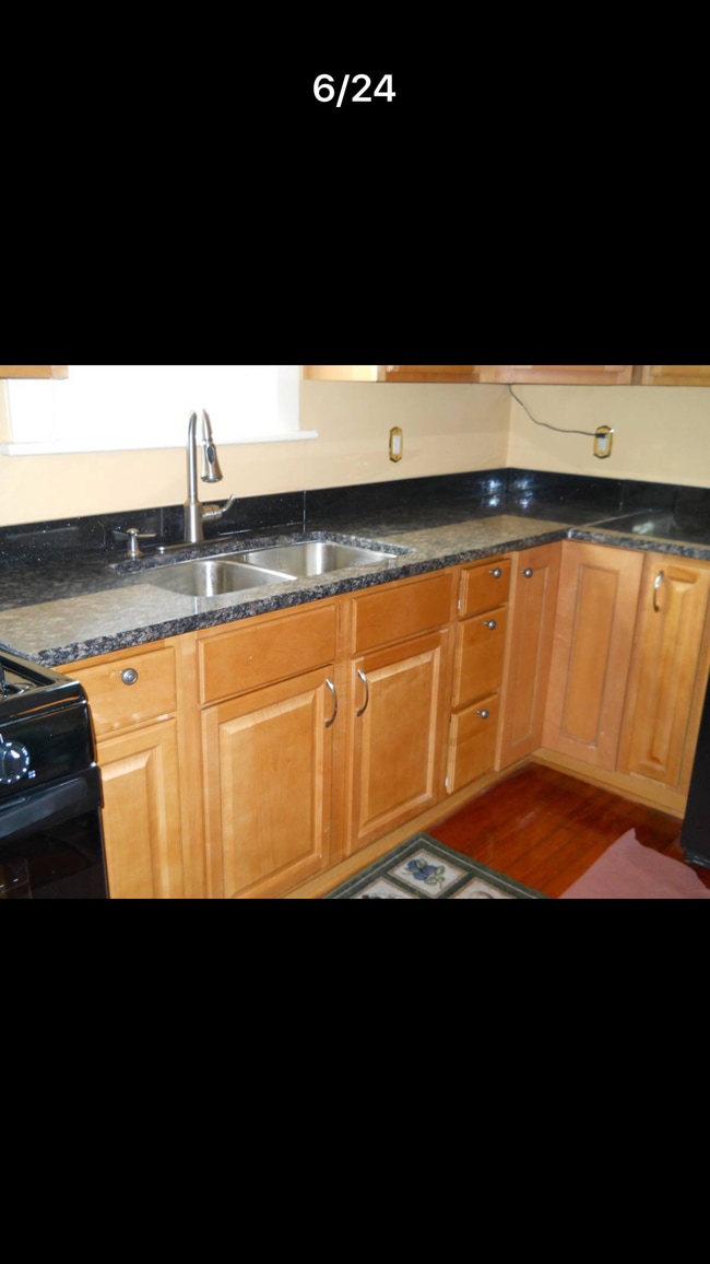 Foto del edificio - 5028 17th Ave