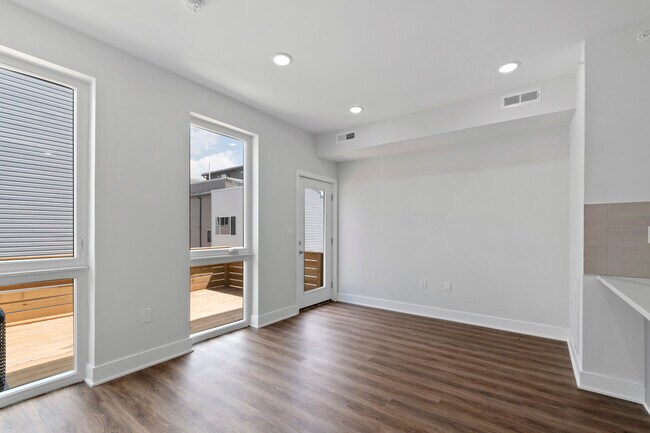 Foto del edificio - 321 W Berks St