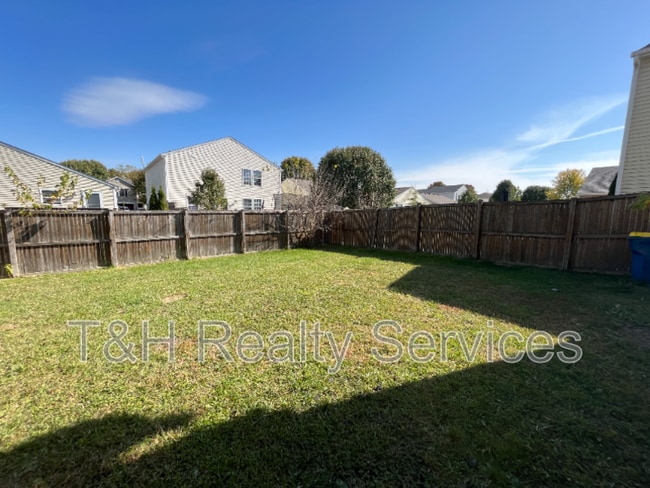 Building Photo - 6307 Alonzo Dr