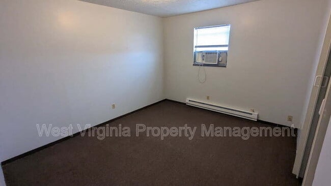 Building Photo - 9 Lair of II